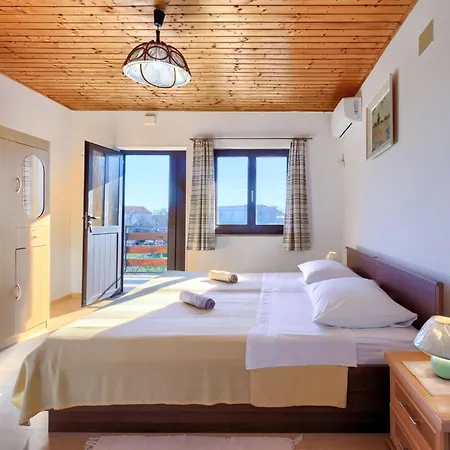 Apartman Perkovic-2 By Interhome Medulin